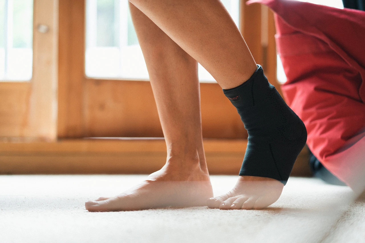 DonJoy MaloLax Ankle Support 2 DonJoy MaloLax Ankle Support - Image 2