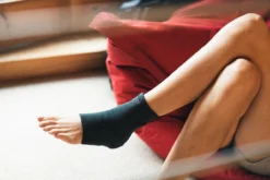 DonJoy MaloLax Ankle Support 5 DonJoy MaloLax Ankle Support -Ball Sports Store donjoy malolax ankle support sitting 40966 92206.1698773005